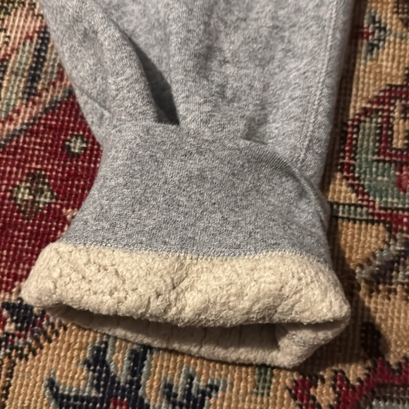 Uniqlo Jogger Pants - Picture 10 of 10